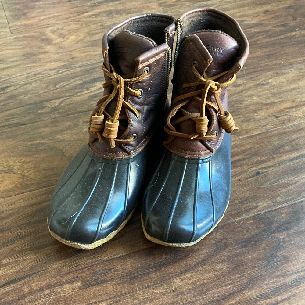 Sperry Rainboots Women’s 6